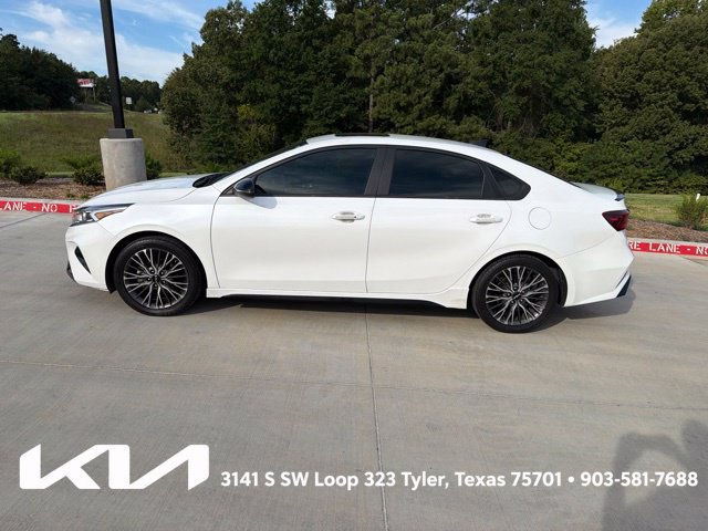 Used 2022 Kia Forte GT-Line w/ GT-Line Premium Package FWD image 6