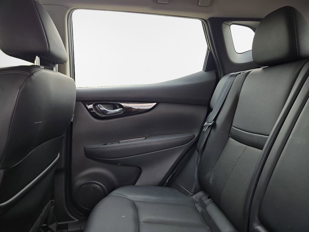 Used 2022 Nissan Rogue Sport SL AWD/4WD image 24