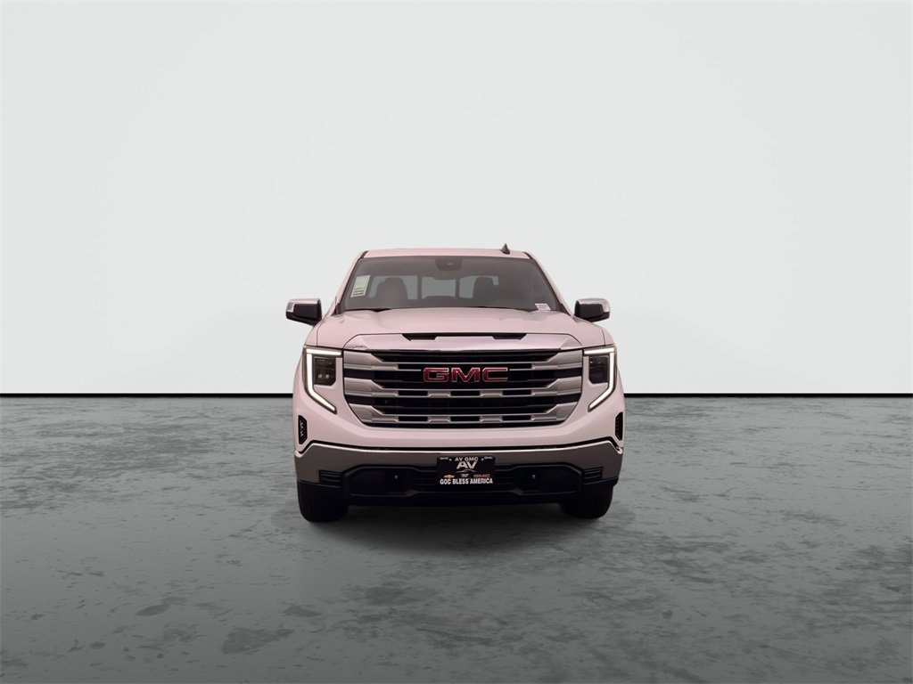 New 2026 GMC Sierra 1500 SLE image 3