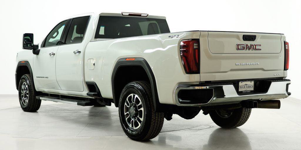 Used 2024 GMC Sierra 3500 SLT image 5