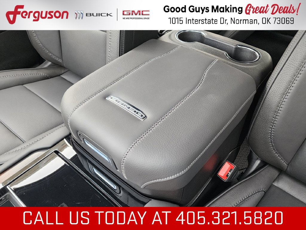 New 2026 GMC Yukon Denali w/ Denali Reserve Package AWD/4WD image 37