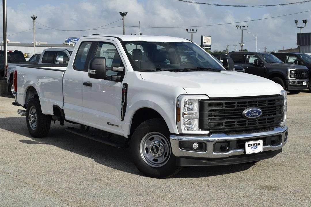 New 2025 Ford F250 XL image 3