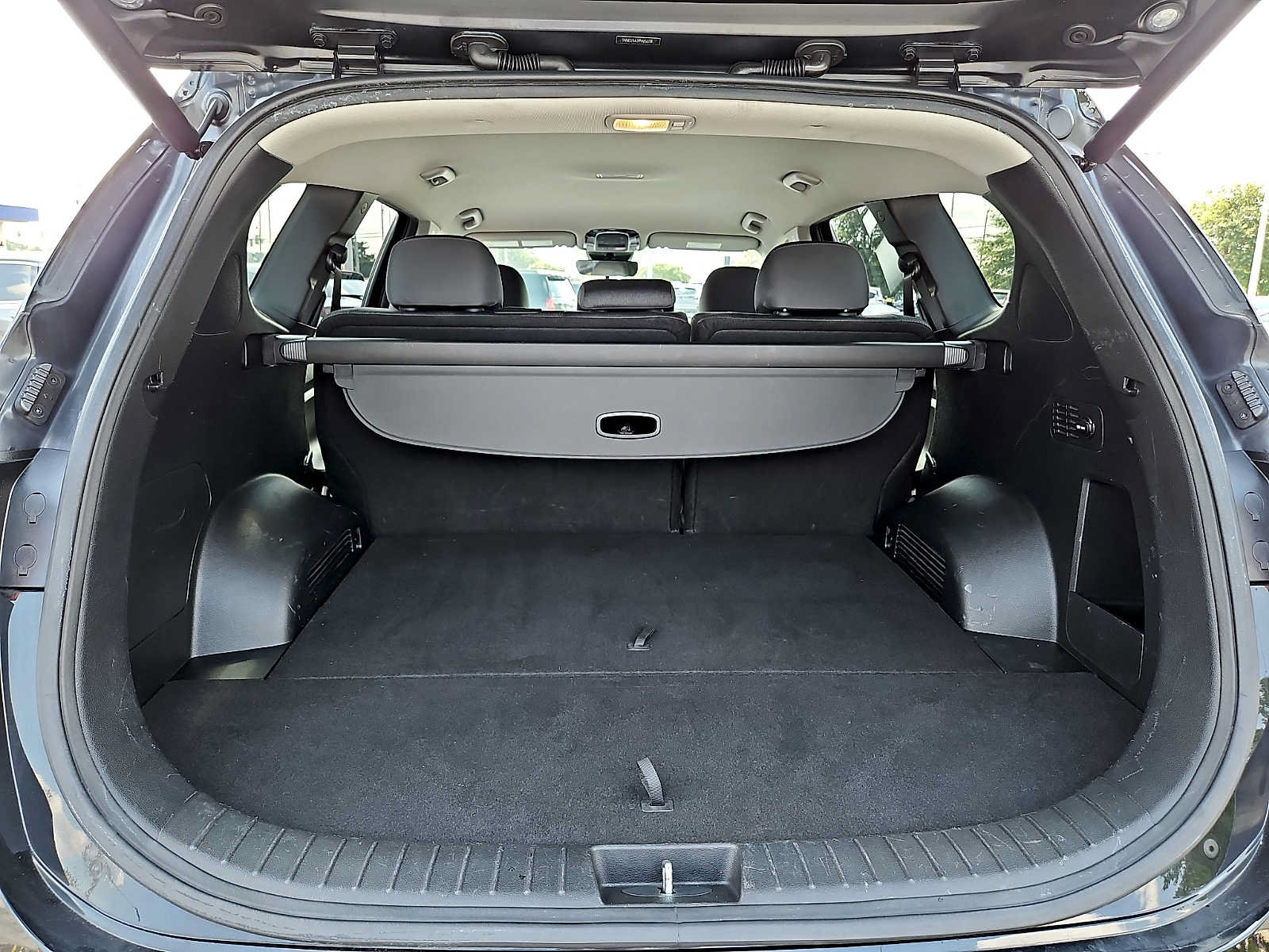 Used 2023 Hyundai Santa Fe SEL FWD image 30