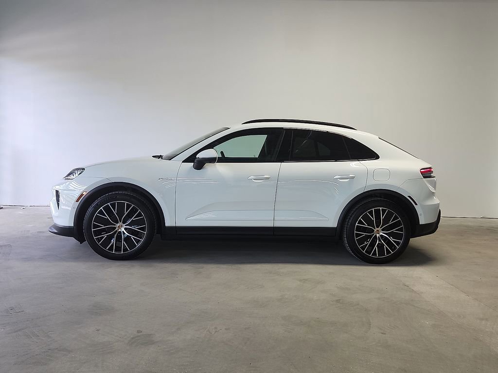New 2026 Porsche Macan 4 Electric AWD/4WD image 2