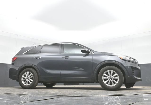 Used 2019 Kia Sorento LX image 48