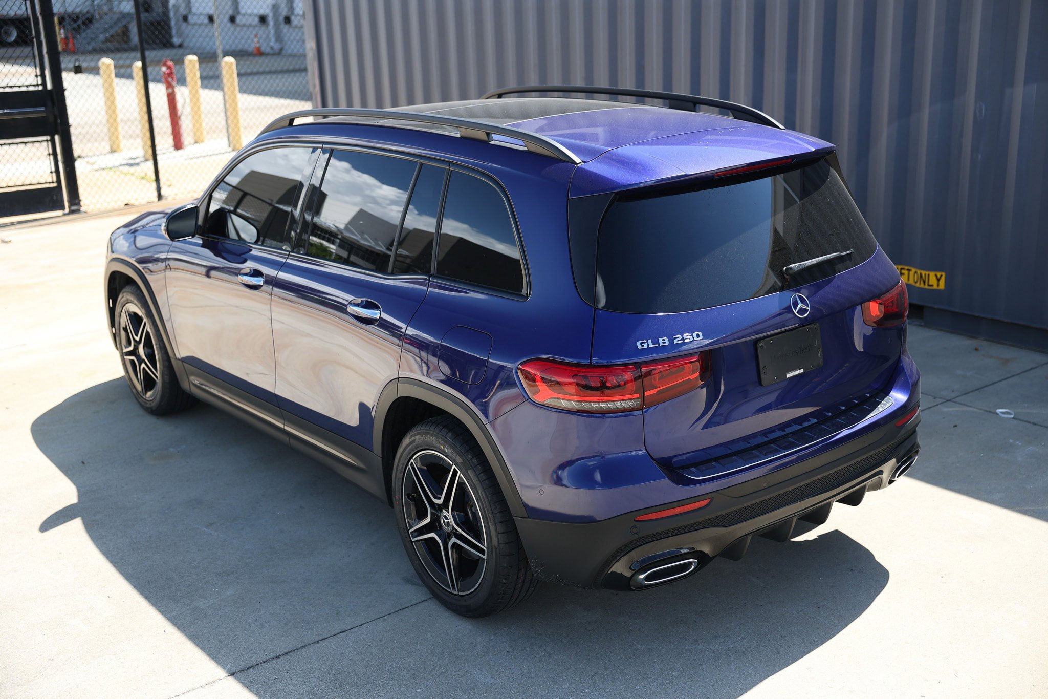 Used 2021 Mercedes-Benz GLB 250 image 8