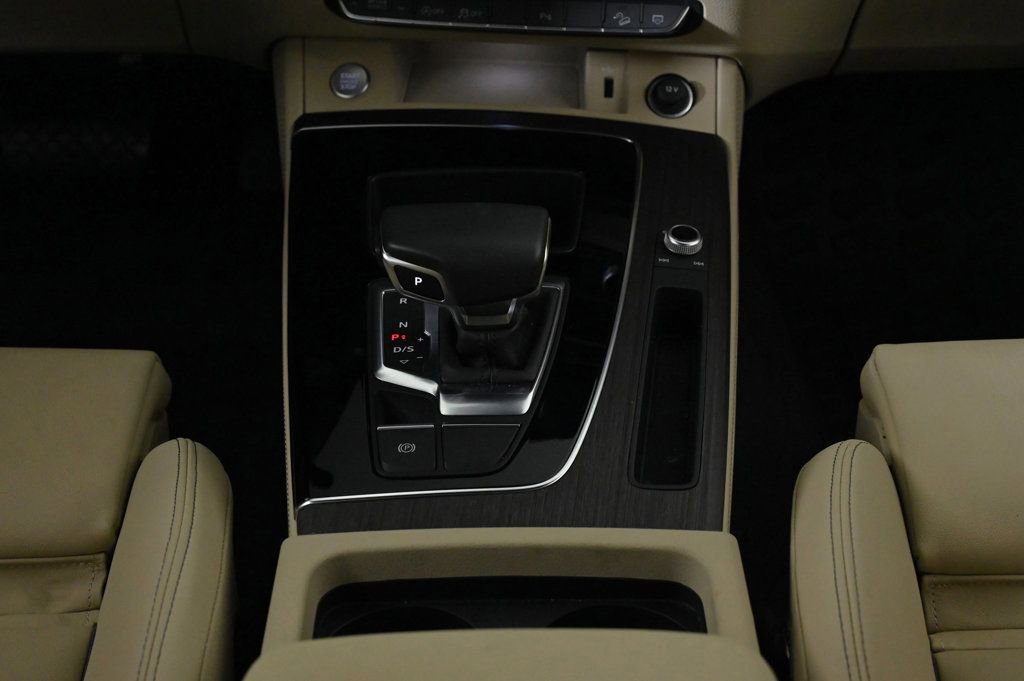 Certified 2025 Audi Q5 2.0T Premium Plus w/ Premium Plus Package image 14