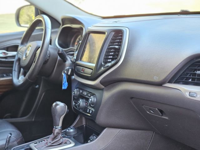 Used 2015 Jeep Cherokee Trailhawk w/ Leather Interior Group image 13