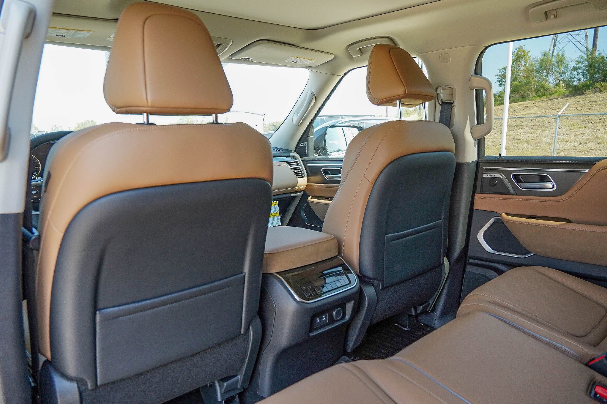New 2026 INFINITI QX80 Luxe w/ Cargo Package image 23