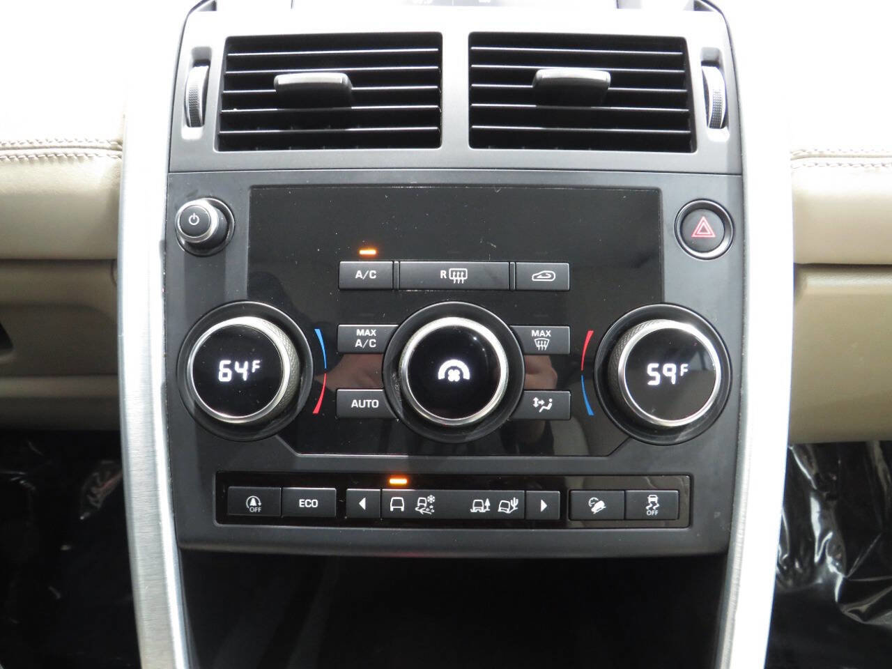 Used 2019 Land Rover Discovery Sport AWD/4WD image 24
