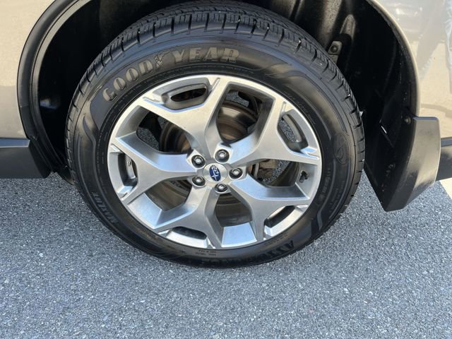 Used 2018 Subaru Forester 2.5i Touring w/ Popular Package #3B AWD/4WD image 21