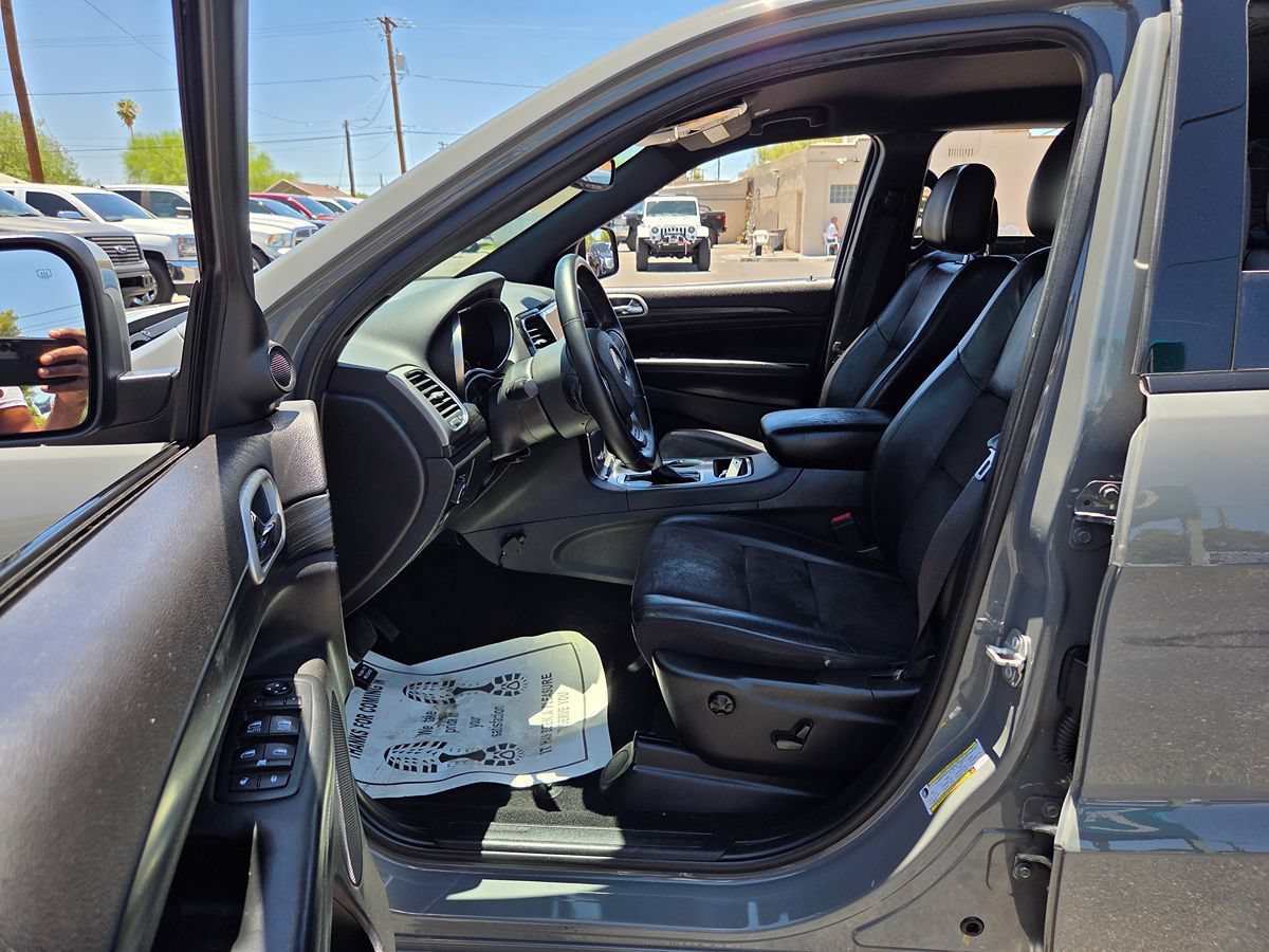Used 2020 Jeep Grand Cherokee Altitude RWD image 36