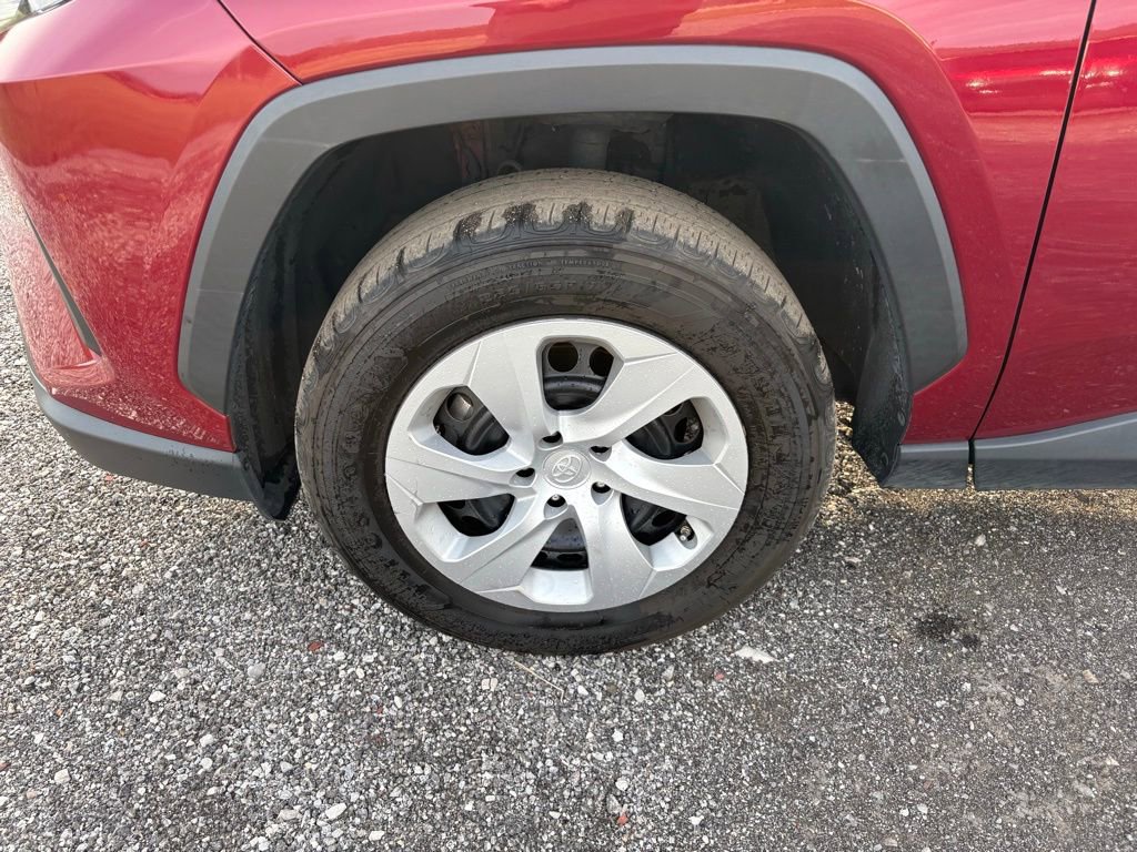 Used 2024 Toyota RAV4 LE image 21