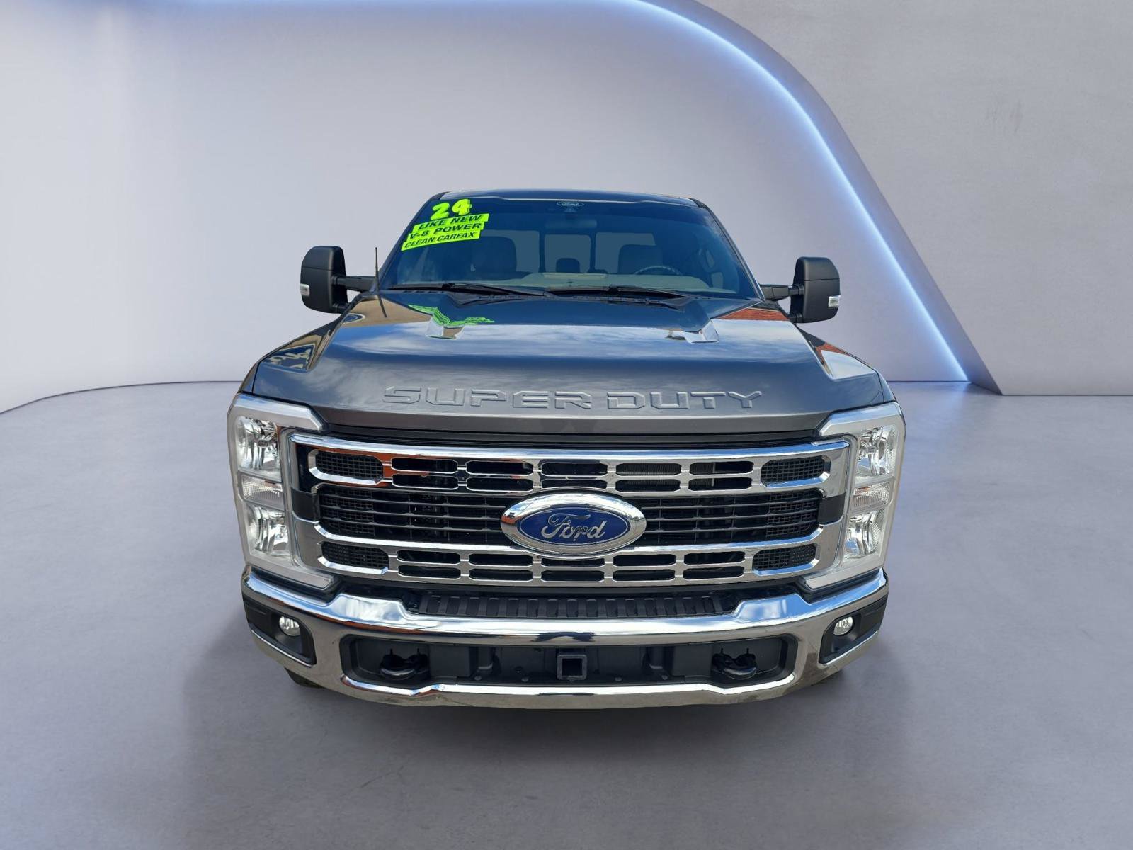 Used 2024 Ford F250 XLT w/ FX4 Off-Road Package AWD/4WD image 2