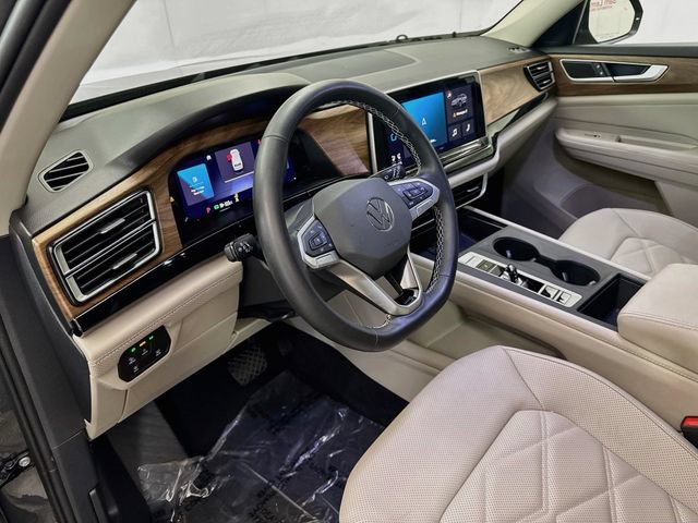 Used 2024 Volkswagen Atlas SE AWD/4WD image 10