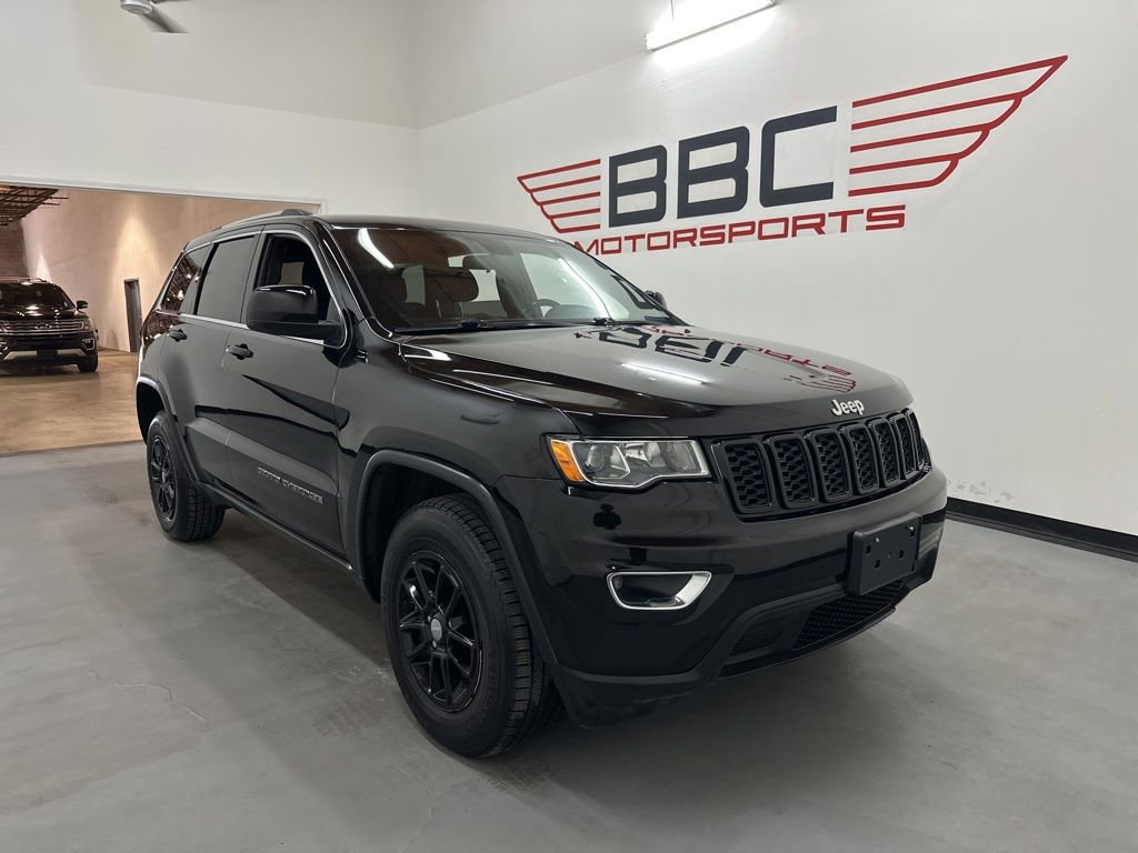 Used 2020 Jeep Grand Cherokee Laredo AWD/4WD image 1