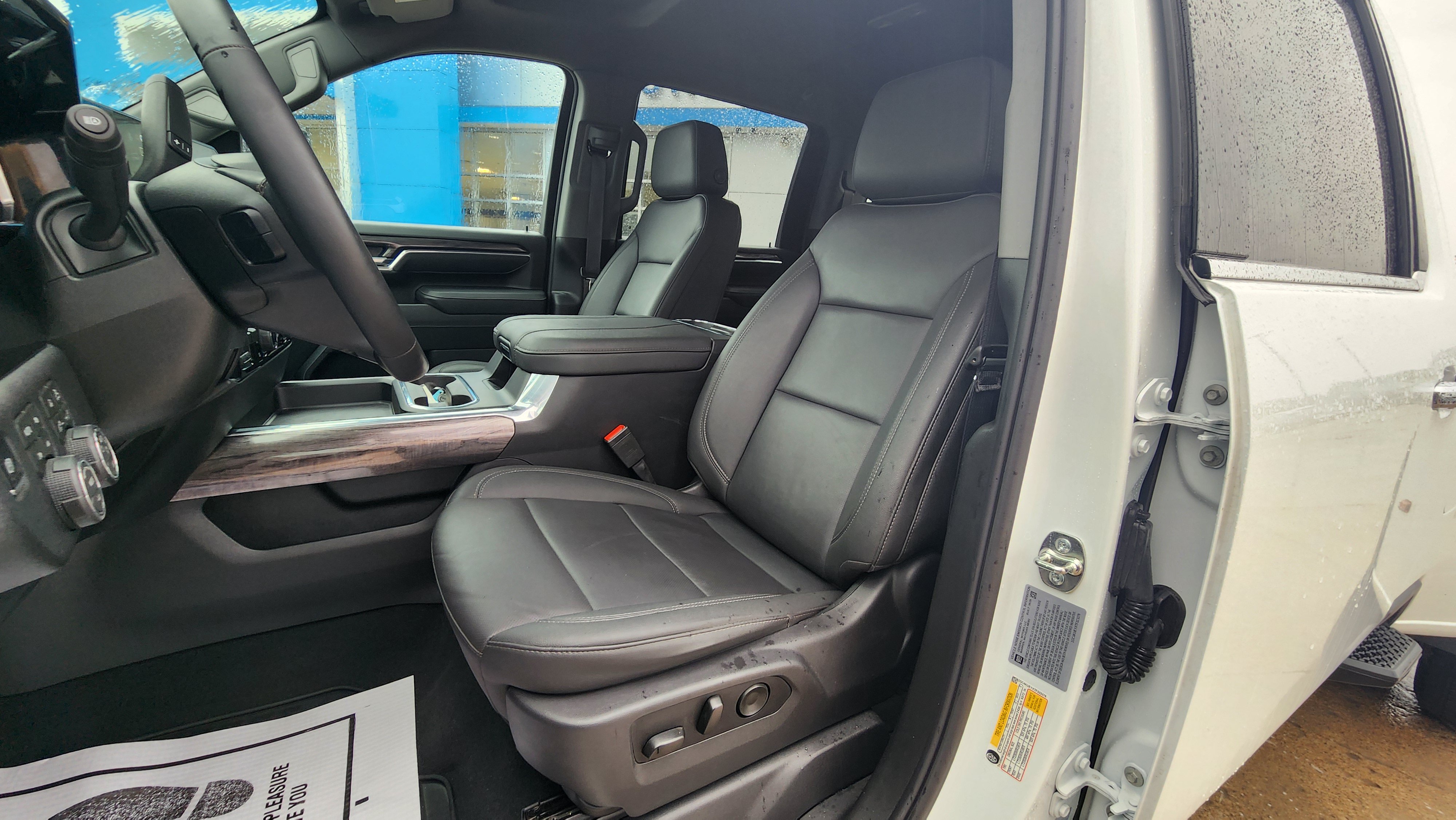 Used 2026 Chevrolet Silverado 3500 LTZ w/ LTZ Convenience Package AWD/4WD image 11