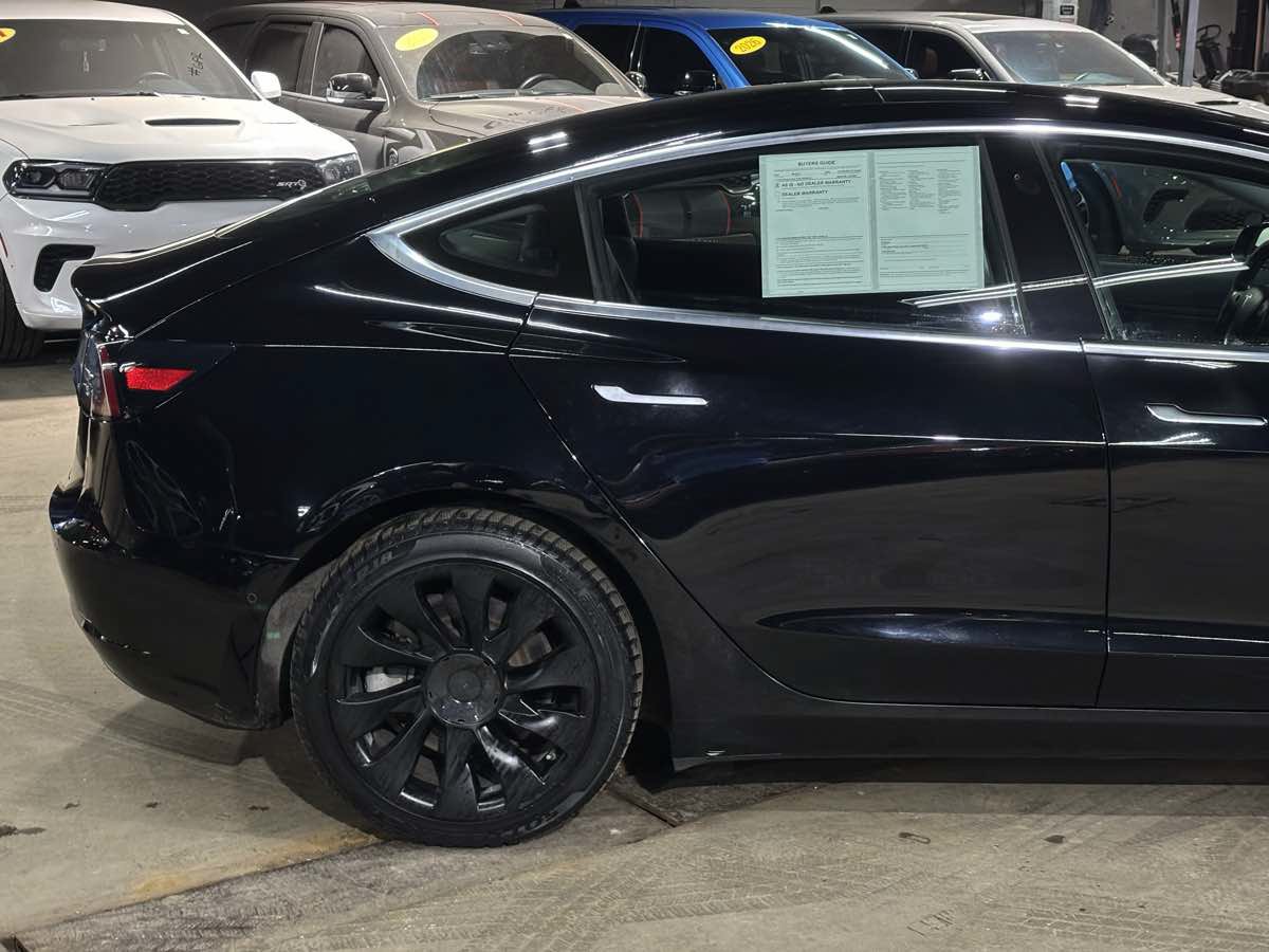 Used 2018 Tesla Model 3 Mid Range RWD image 5