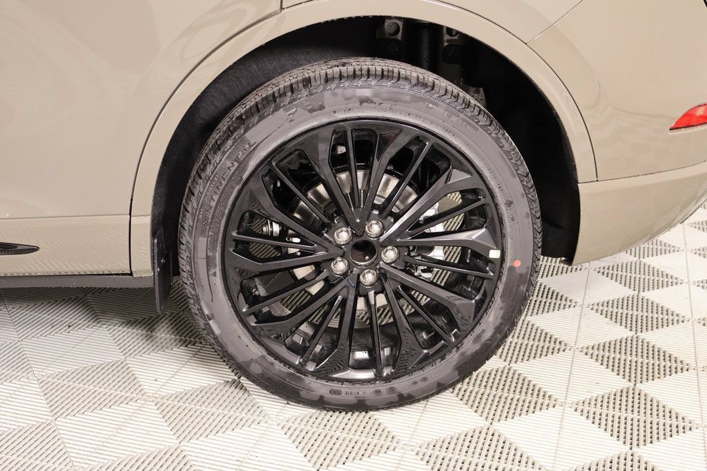New 2026 Lincoln Corsair Reserve w/ Jet Appearance Package FWD image 20
