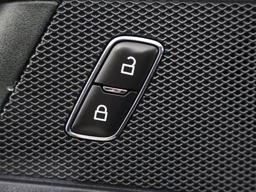 Used 2022 Ford Edge SEL w/ Convenience Package image 32