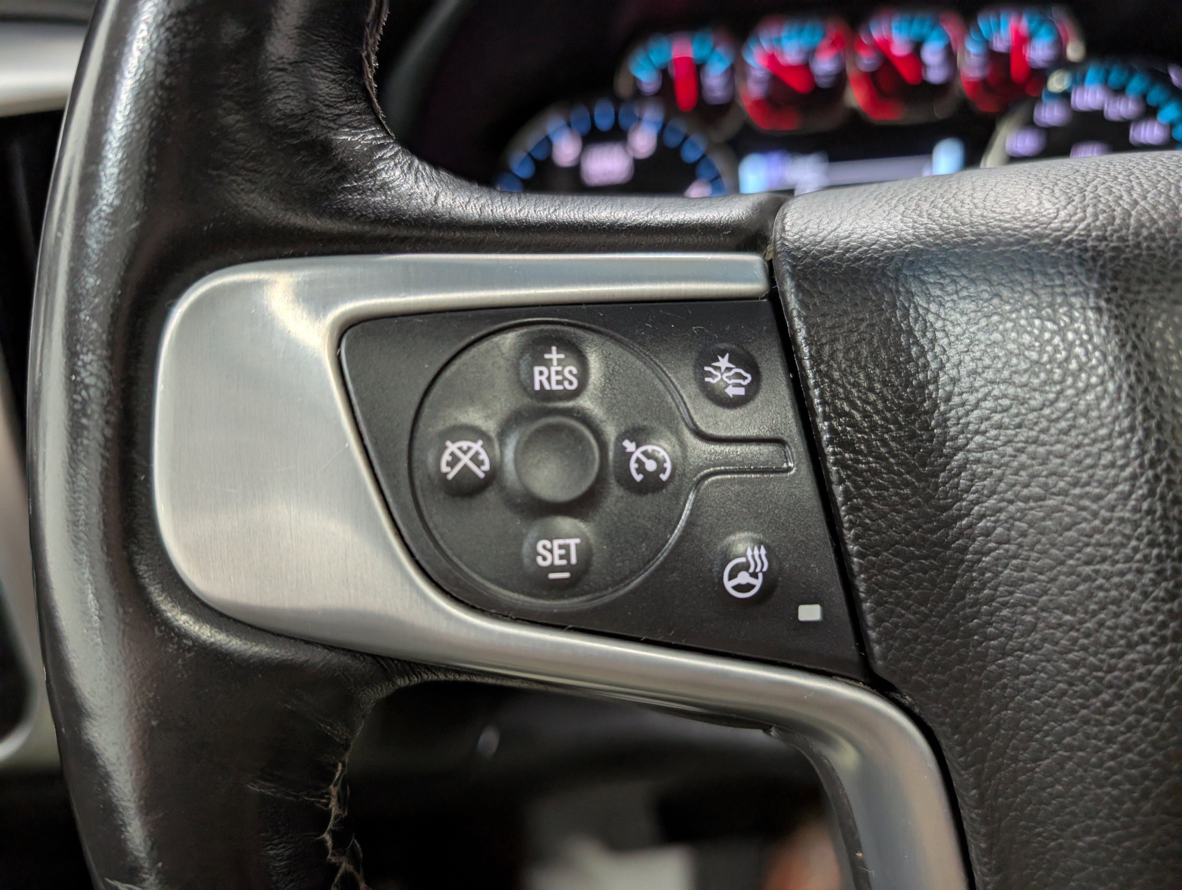 Used 2018 GMC Sierra 3500 SLT w/ Driver Alert Package AWD/4WD image 23