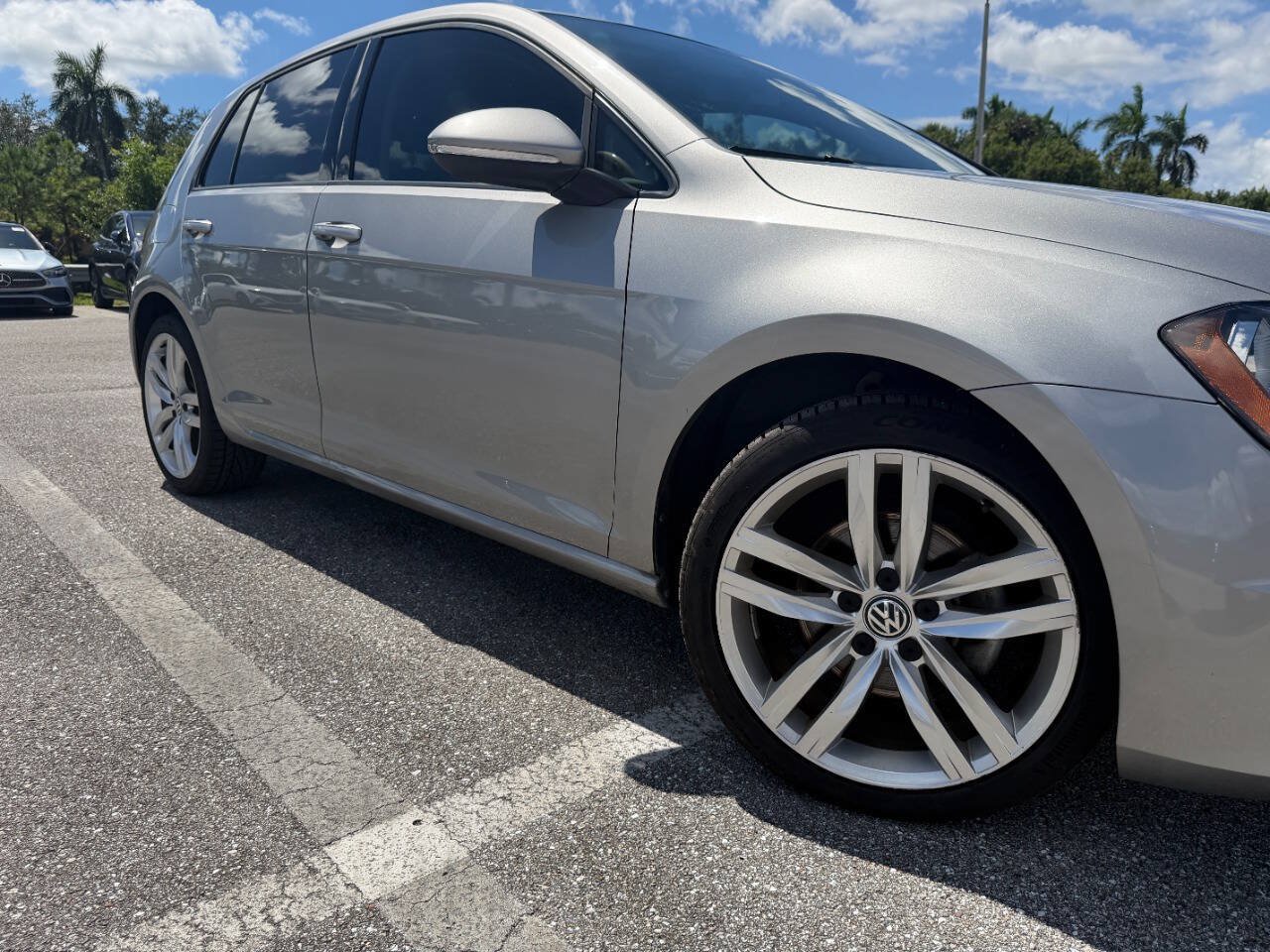 Used 2015 Volkswagen Golf TDI SEL FWD image 11