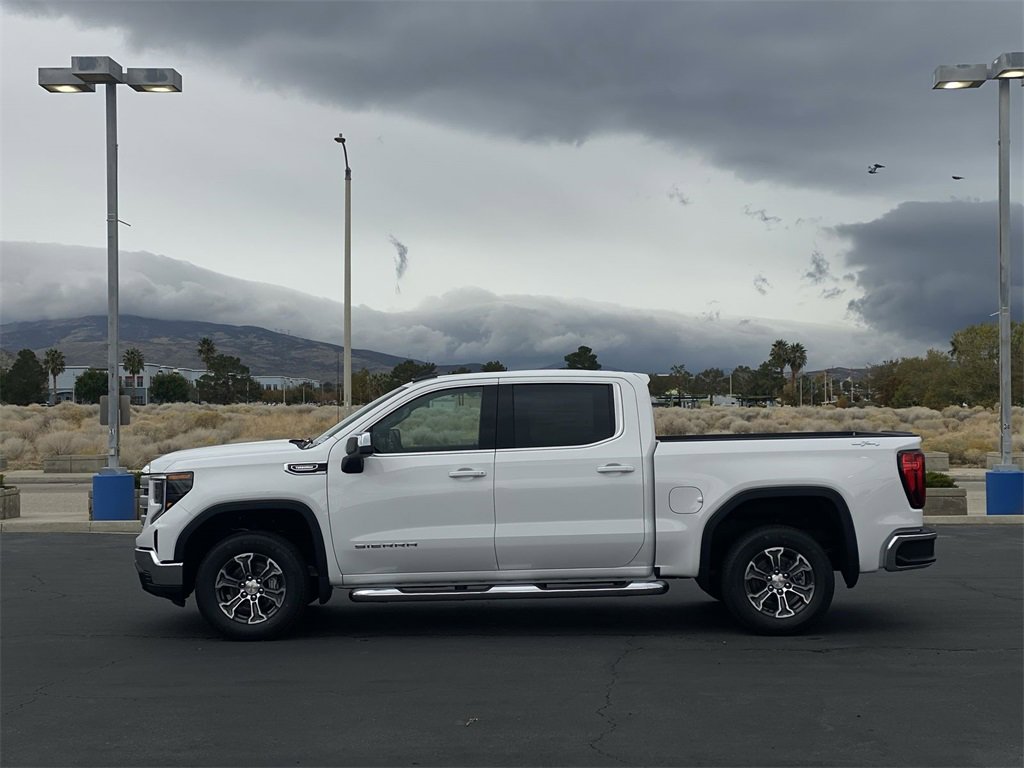 New 2026 GMC Sierra 1500 SLE image 16
