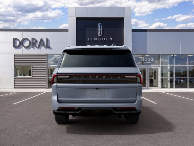 New 2027 Lincoln Navigator L Reserve w/ Jet Appearance Package RWD image 7
