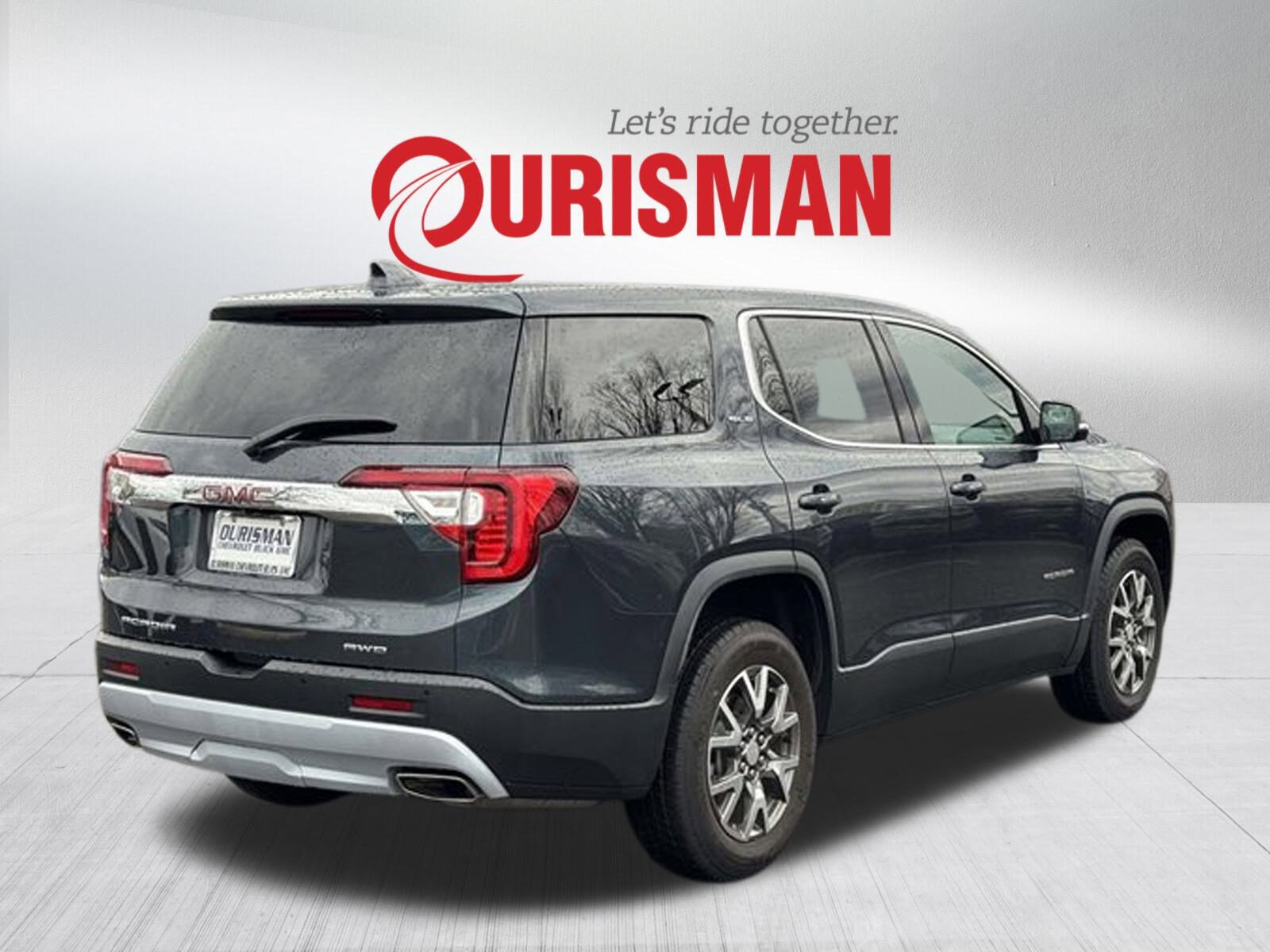 Used 2020 GMC Acadia SLE image 2