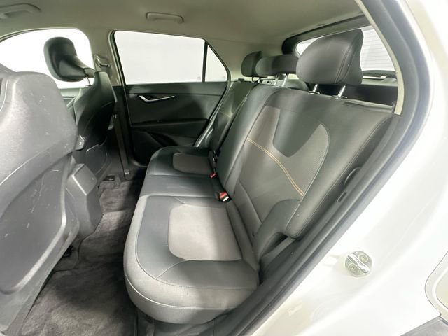 Used 2023 Kia Niro LX image 23