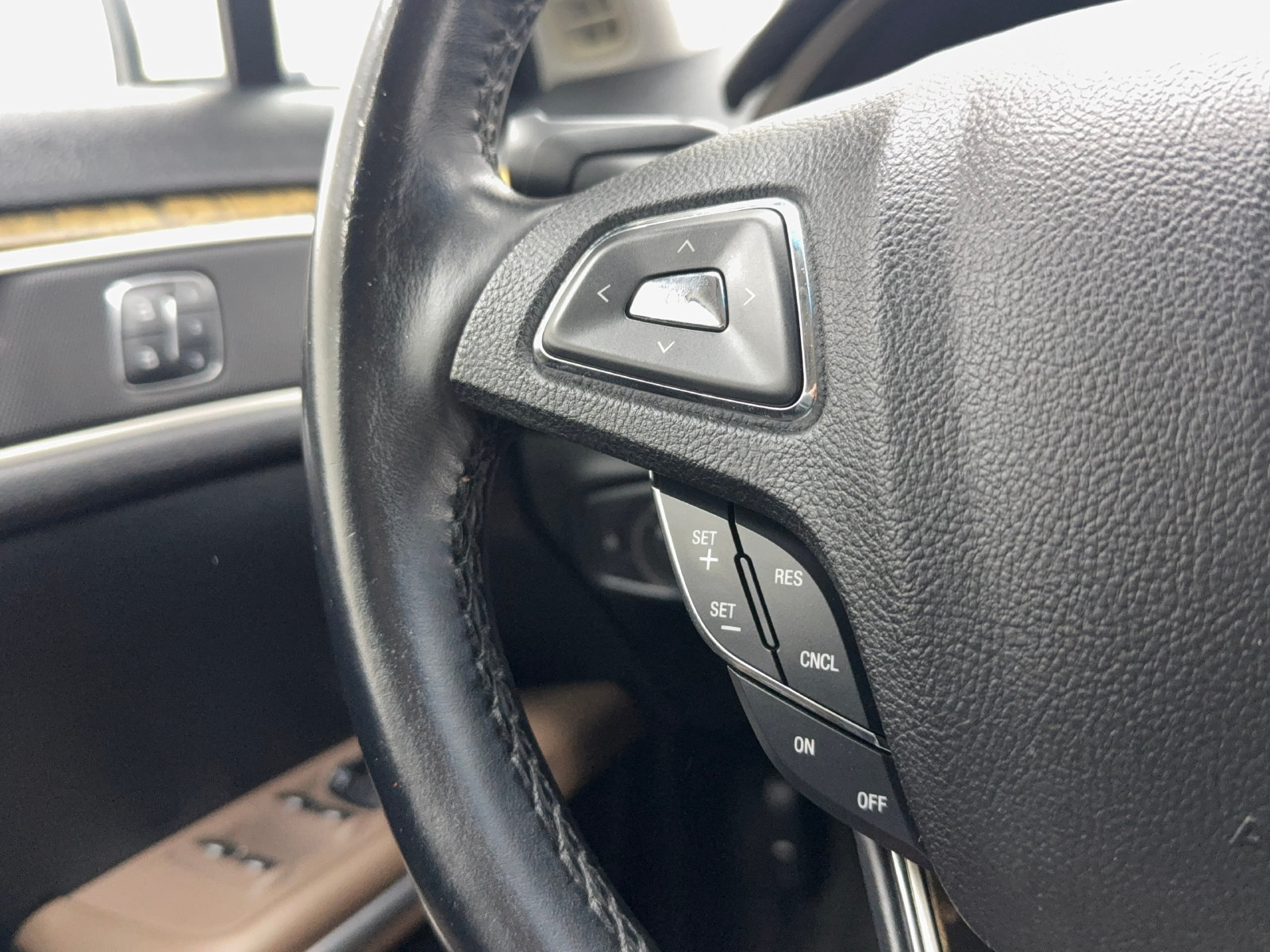 Used 2016 Lincoln MKZ Hybrid w/ Equipment Group 500A Select FWD image 31