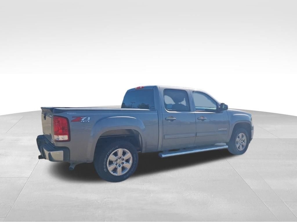 Used 2013 GMC Sierra 1500 SLT w/ Suspension Package, Off-Road image 13
