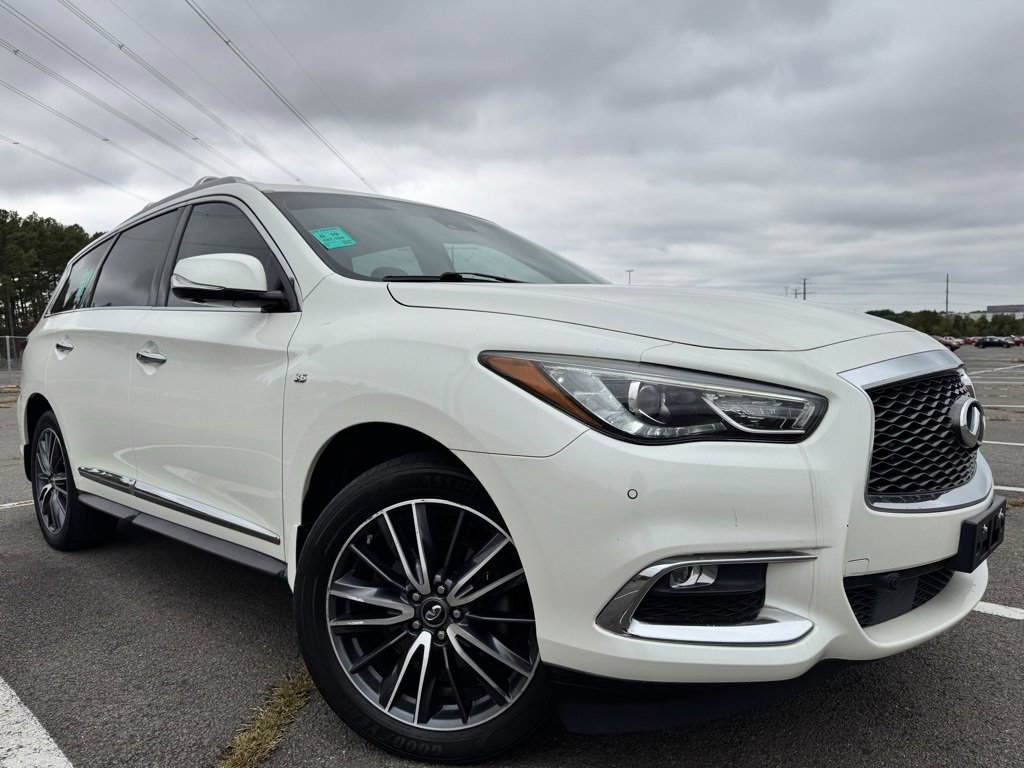 Used 2017 INFINITI QX60 Luxe w/ Deluxe Technology Package