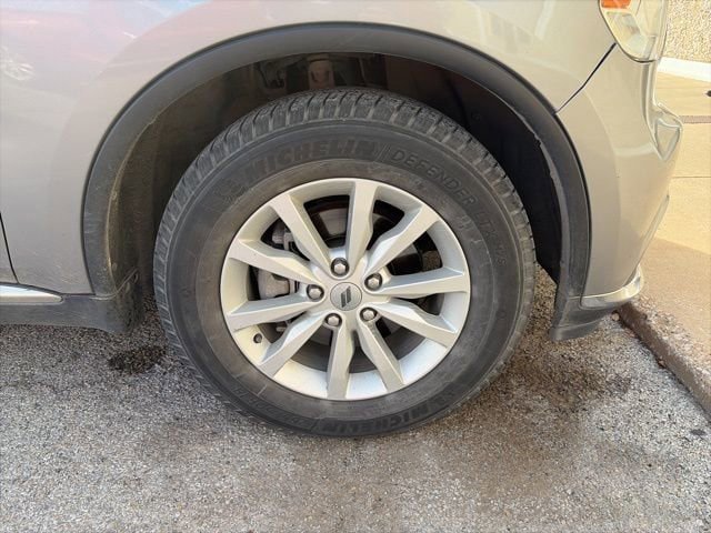 Used 2020 Dodge Durango SXT w/ 3rd Row Seating Group RWD image 12