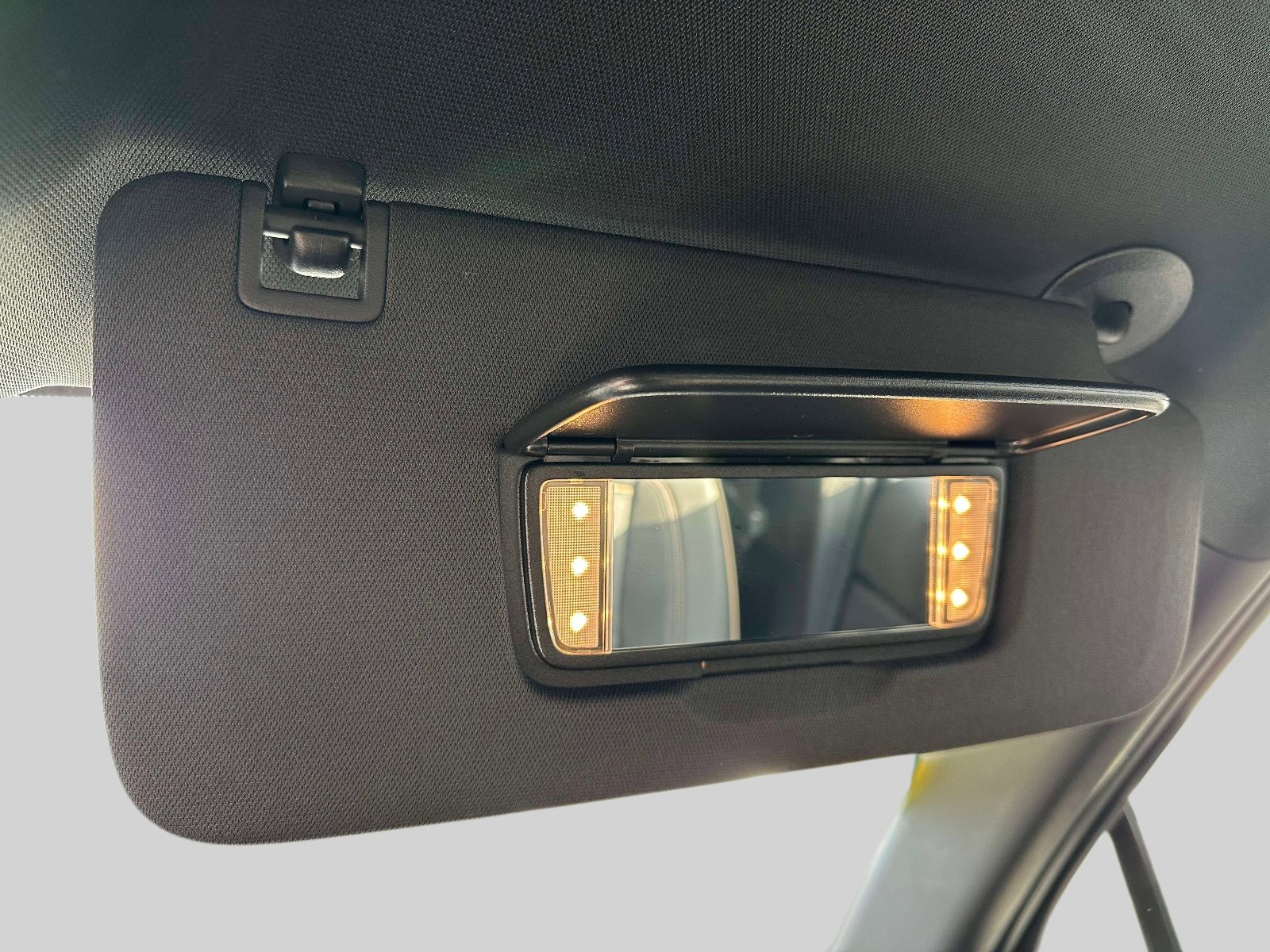 Certified 2022 Chevrolet Blazer Premier w/ Enhanced Convenience Package image 31