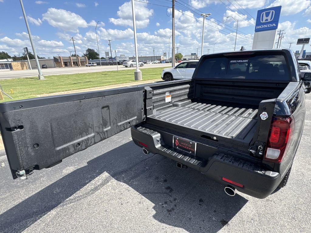 New 2026 Honda Ridgeline Black Edition image 16