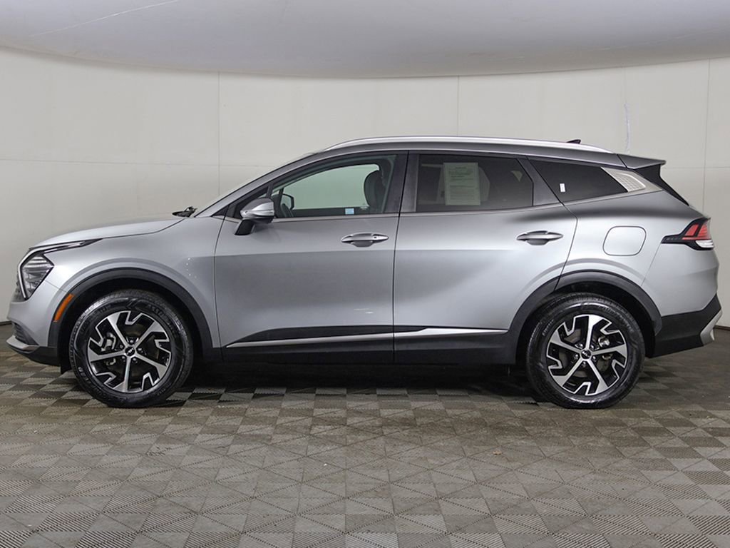 Used 2024 Kia Sportage EX AWD/4WD image 17