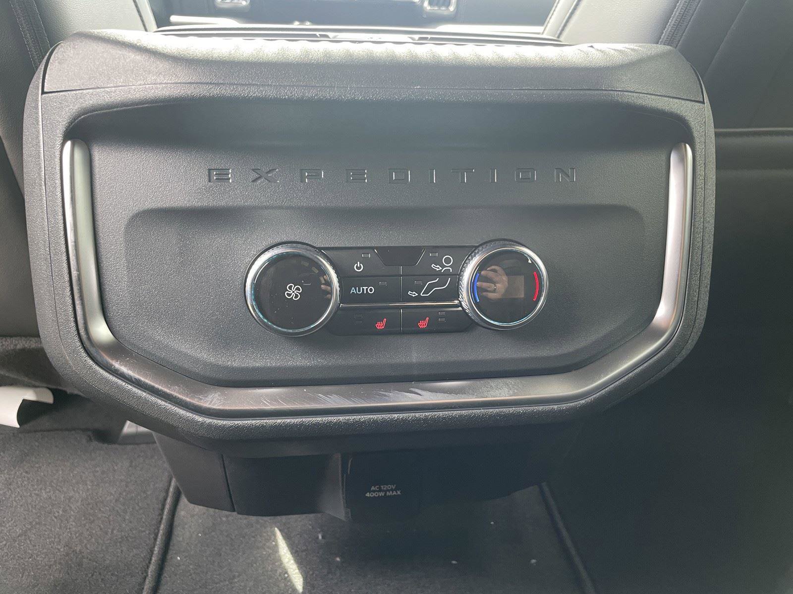 New 2026 Ford Expedition Max Platinum w/ Stealth Appearance Package image 21