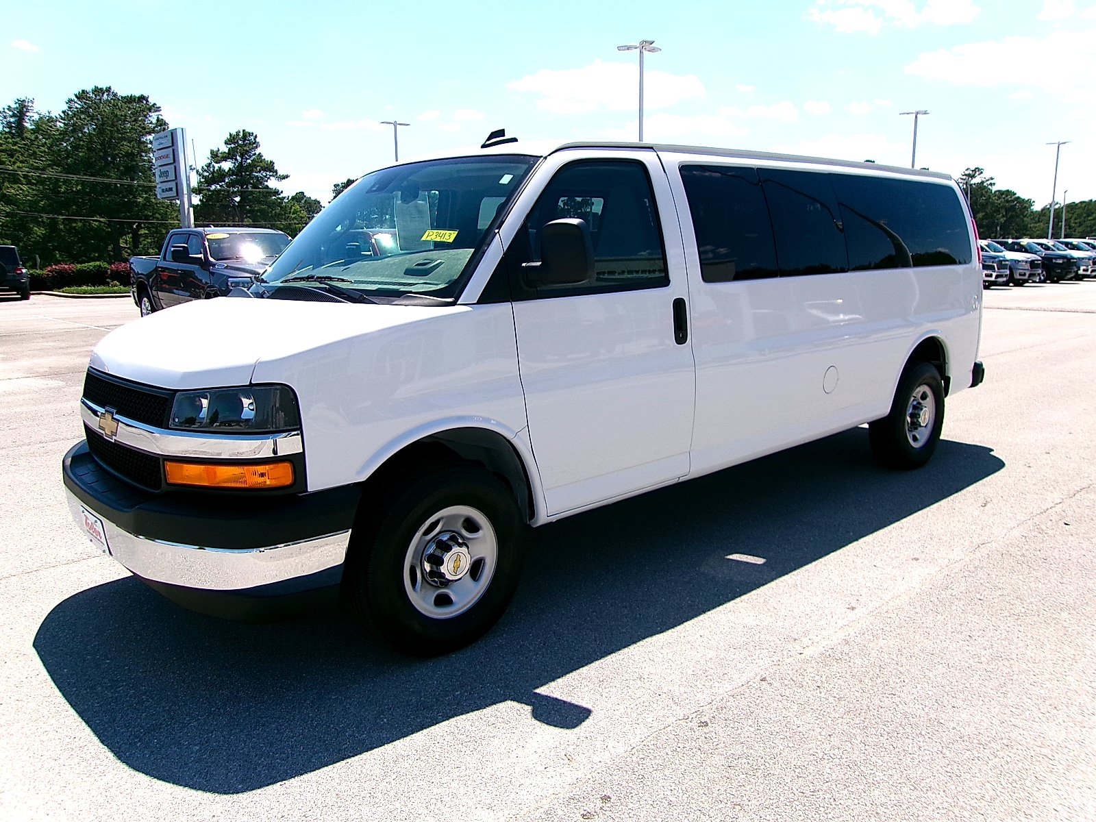 Used 2024 Chevrolet Express 3500 LT w/ LT Preferred Equipment Group RWD image 2