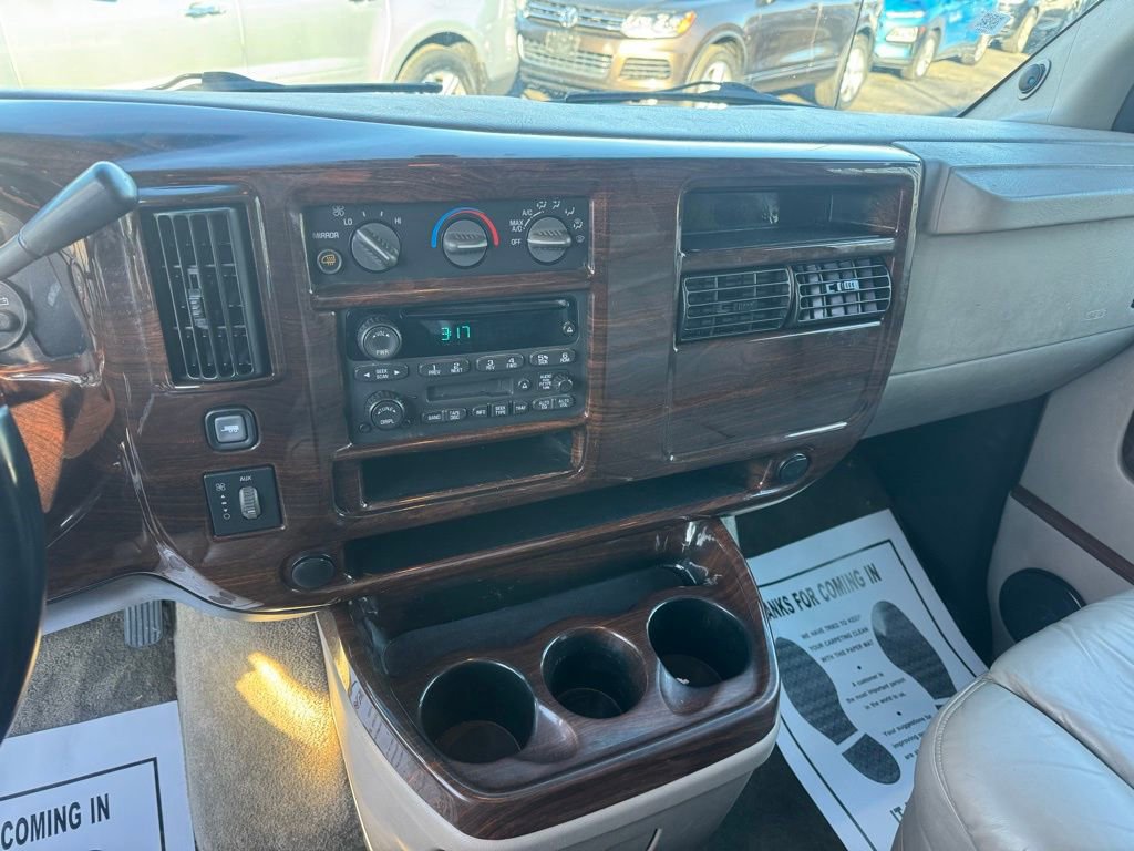 Used 2004 Chevrolet Express 1500 image 29