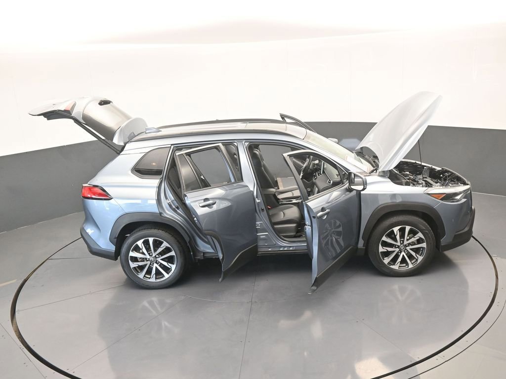 Used 2022 Toyota Corolla Cross XLE image 75