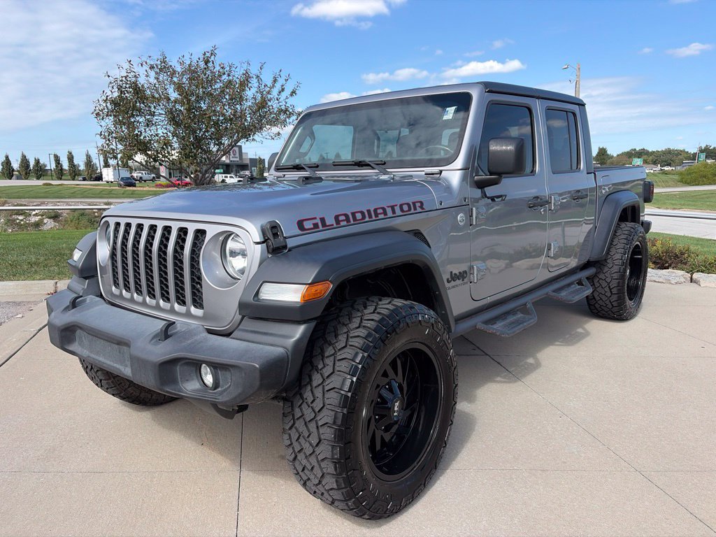 Used 2020 Jeep Gladiator Sport w/ Quick Order Package 24S AWD/4WD image 4