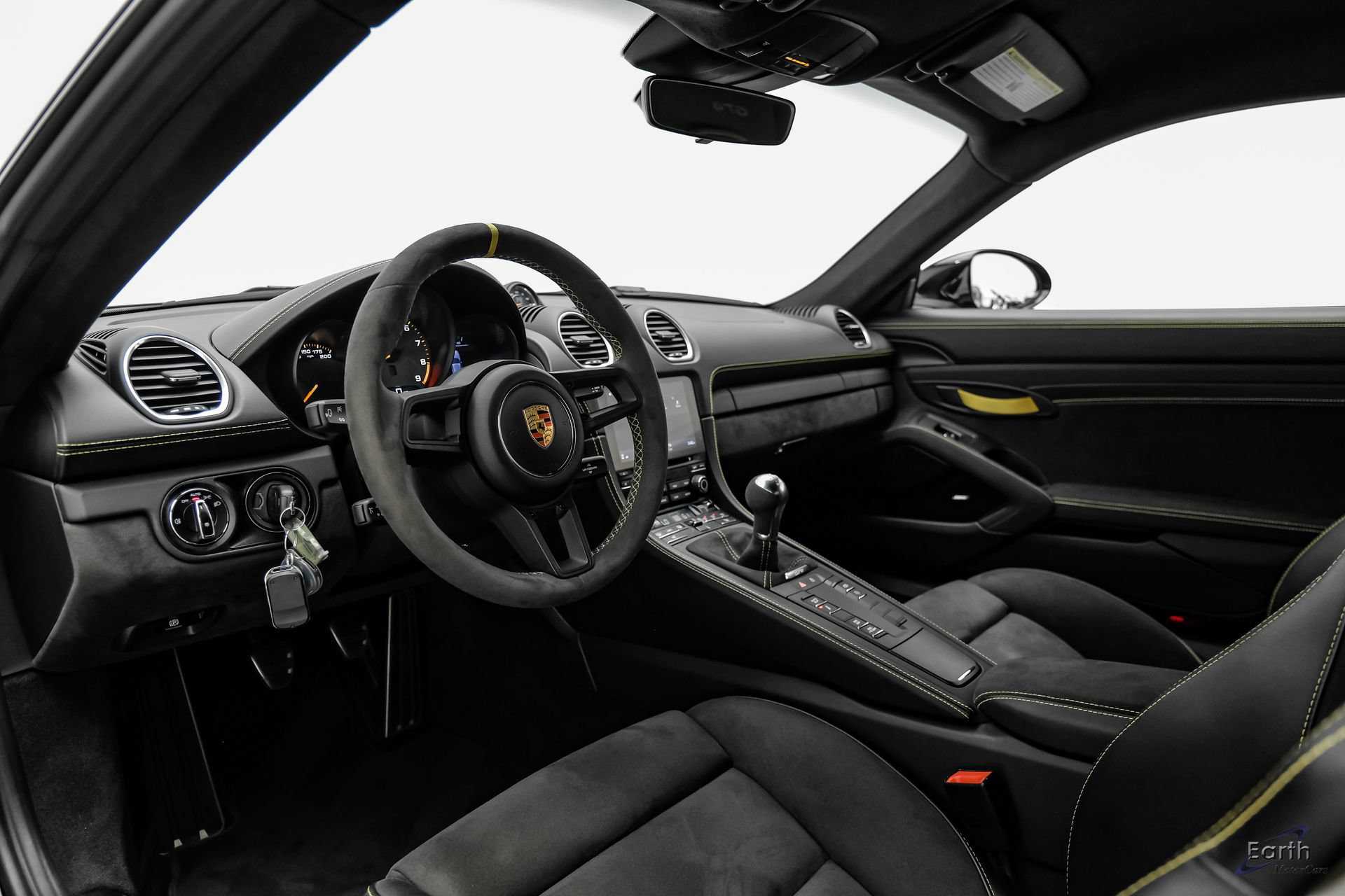 Used 2021 Porsche 718 Cayman GT4 RWD image 41