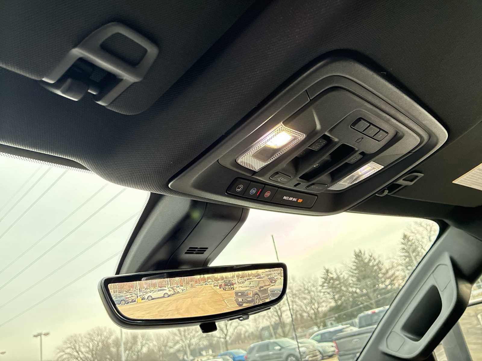 Used 2023 Chevrolet Silverado 2500 High Country w/ Z71 Off-Road Package image 36