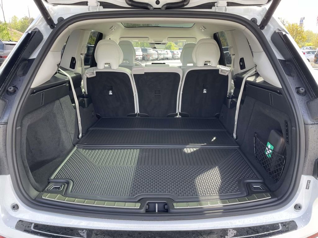 Used 2025 Volvo EX90 Ultra w/ Protection Package Premier image 31