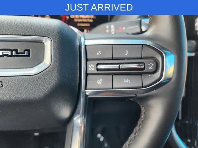 Used 2025 GMC Yukon XL Denali image 31