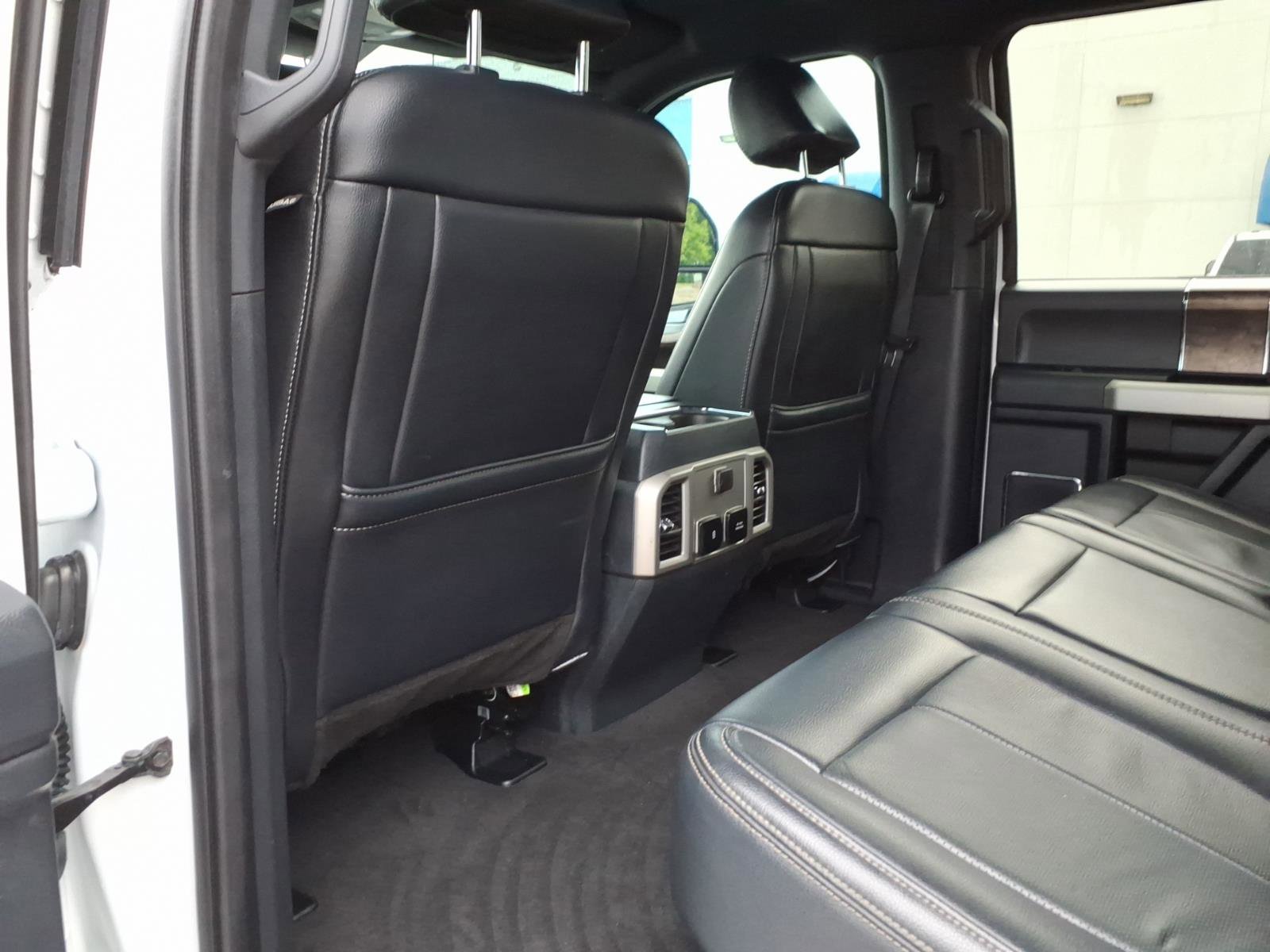 Used 2022 Ford F350 Lariat w/ Chrome Package AWD/4WD image 9