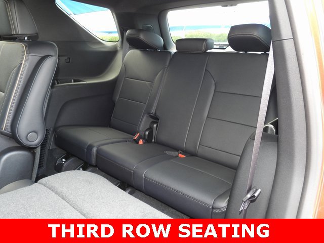 New 2026 Chevrolet Traverse High Country w/ LPO, Floor Liner Package image 2