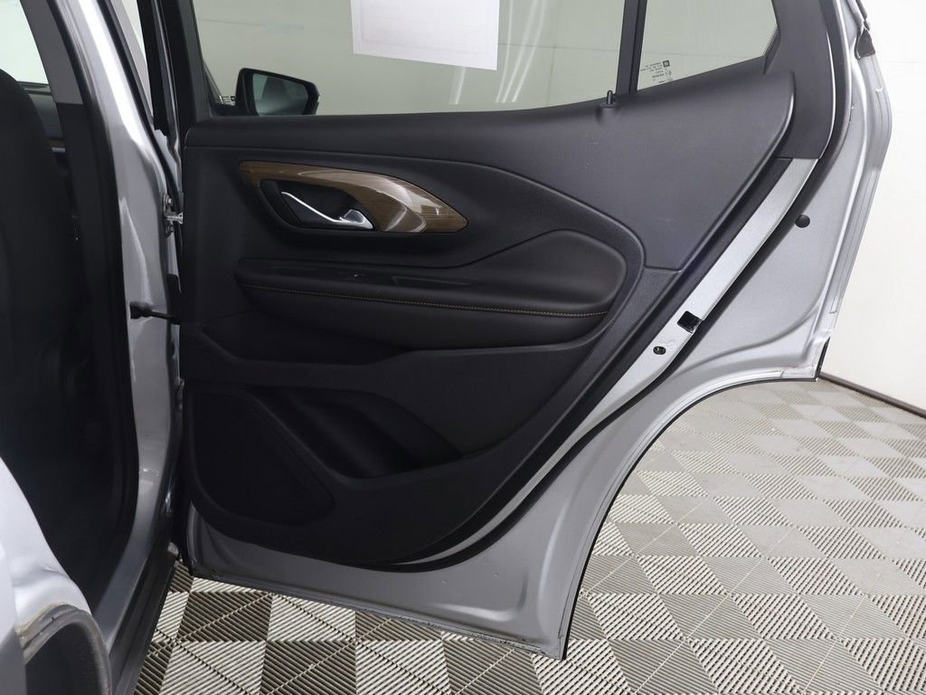 Used 2021 GMC Terrain SLE w/ Driver Convenience Package image 25