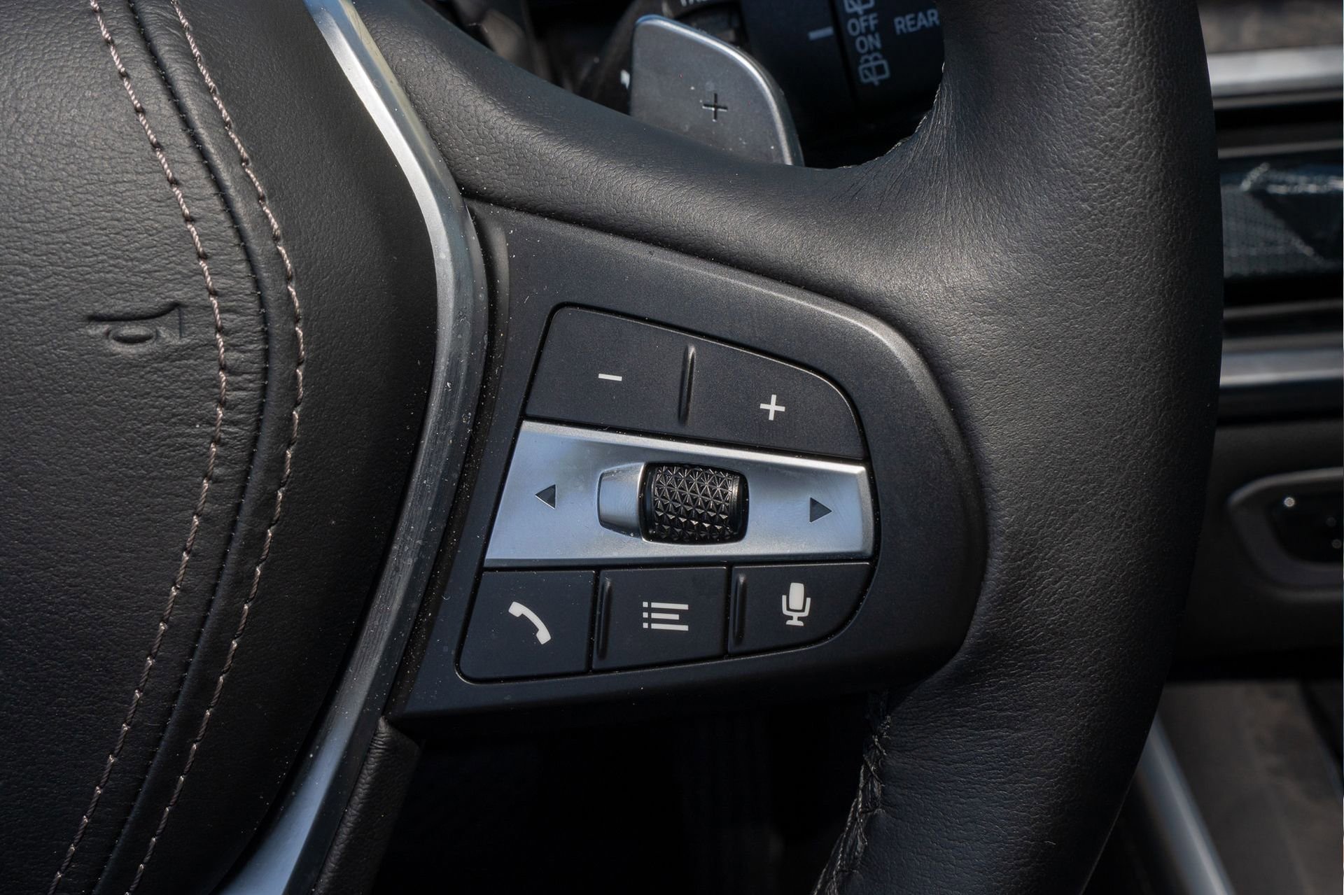 Used 2026 BMW X5 sDrive40i image 32